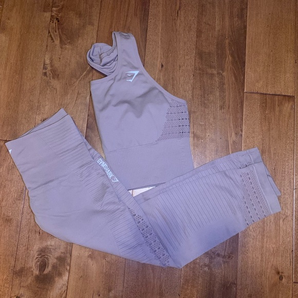 Gymshark Energy Seamless Crop Vest and leggings - Picture 2 of 8